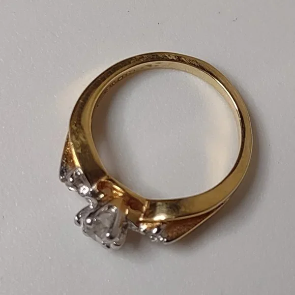 Vintage Gold Tone And Clear Stone Ring Size 5.75 - Picture 11 of 14